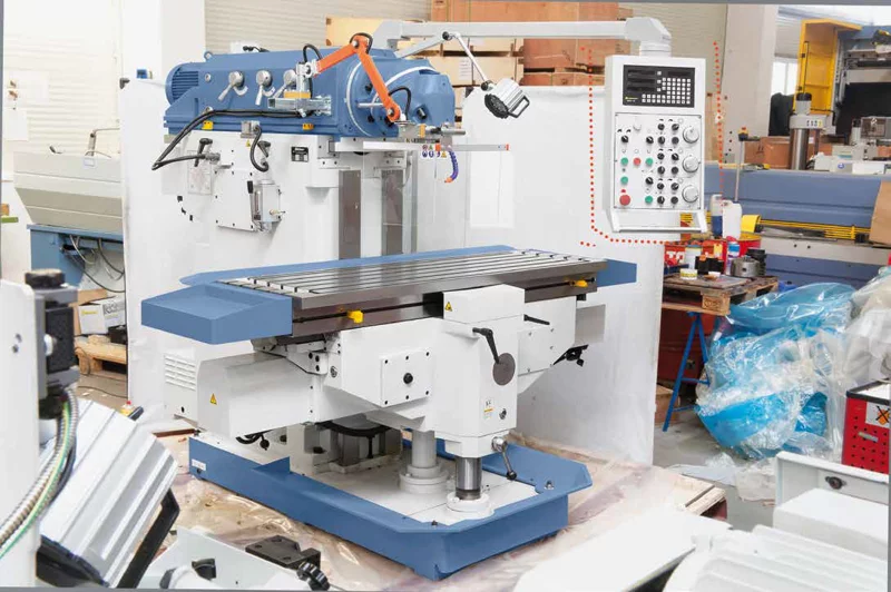 Universal Milling Machine